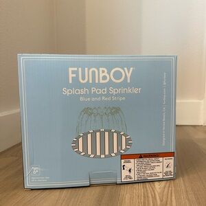 FUNBOY Splash Pad Sprinkler - Blue and Red Stripe